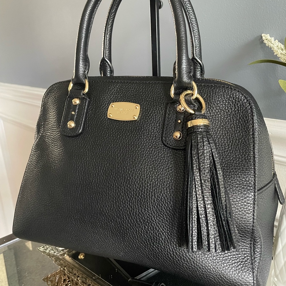 Micheal Kors Sandrine Leather Satchel - Picture 10 of 12